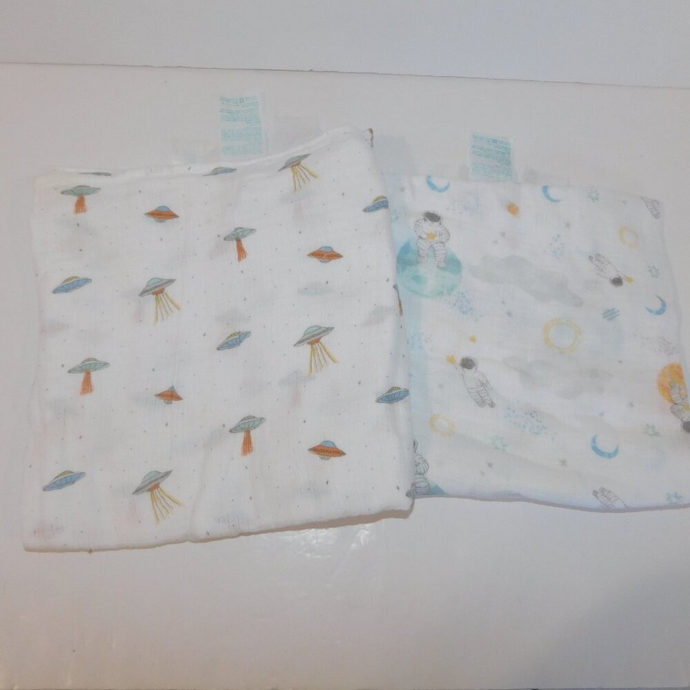Aden + Anais Essentials  Space Explorers 2 Muslin Swaddle Blankets UFO Astronaut